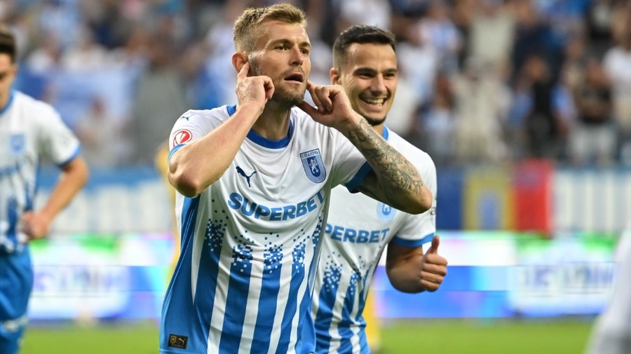 Universitatea Craiova, şanse mai mari la câştigarea titlului decât toate celelalte echipe din SuperLiga la un loc
