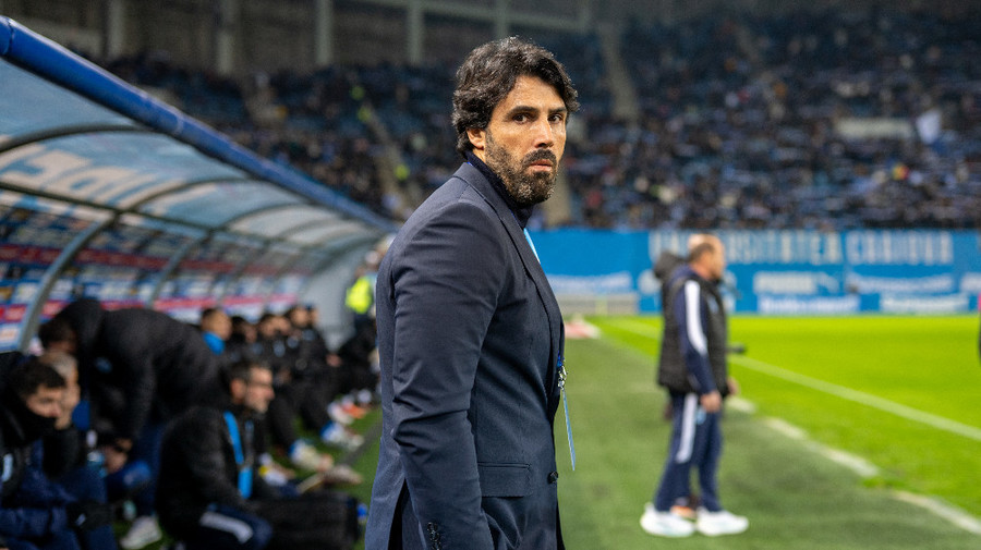 Se conturează încă o plecare de la Craiova! S-a certat cu Coelho şi este la un pas de transfer