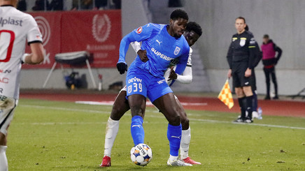 Motivul pentru care Nsimba a rămas, în cele din urmă, la Craiova: "Asta a spus" | VIDEO EXCLUSIV