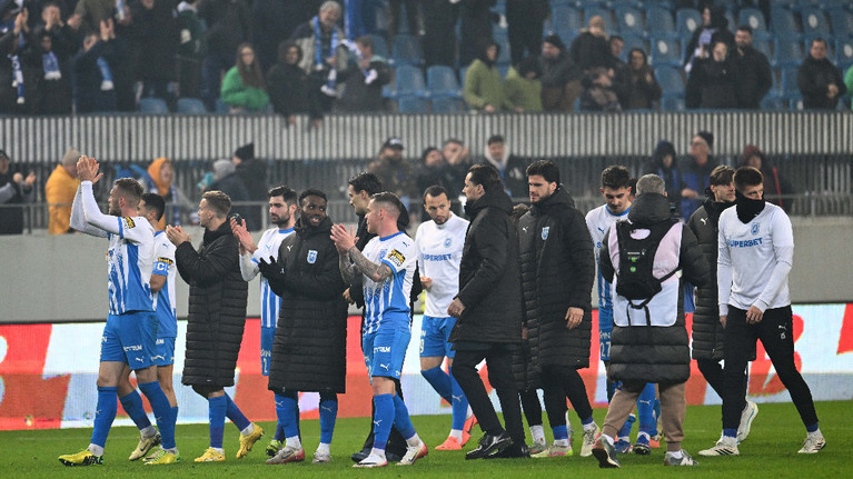 Jucătorii Craiovei, lecţie pentru conducerea clubului înaintea meciului cu Rapid: "Asta am învăţat de la ei! " | VIDEO EXCLUSIV