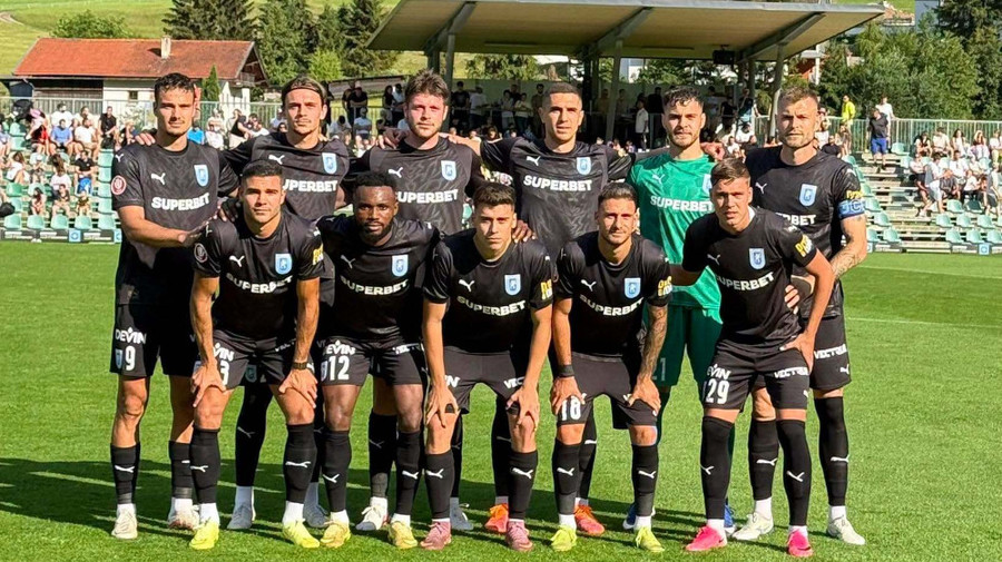 Craiova a făcut spectacol în primul amical al verii! Victorie la scor pentru campioana României