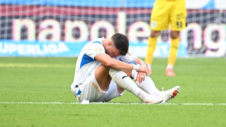 Probleme pentru Craiova! Filipe Coelho a oferit primele detalii despre accidentarea lui Adrian Rus: "Sigur va lipsi în următoarele meciuri"