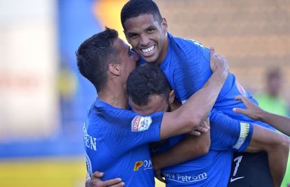 FC Viitorul confirmă despărţirea de Rivaldinho: "Mulţumim, Riva!" Brazilianul va fi coleg cu doi români