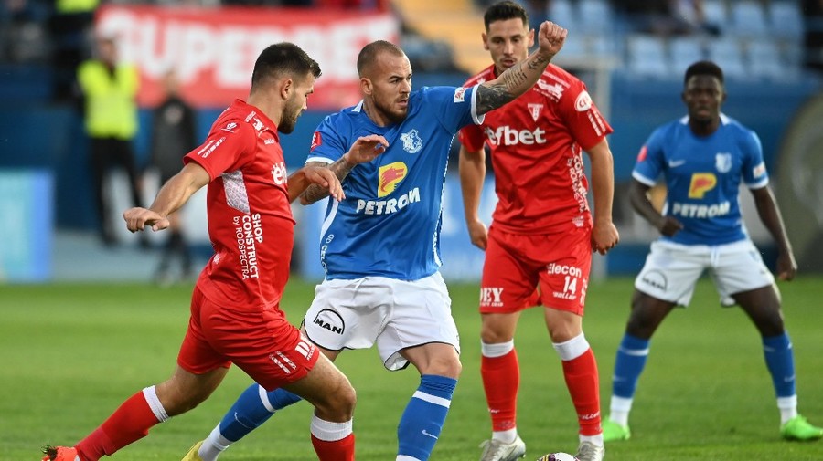 VIDEO | Farul - UTA 2-0! Oaspeţii nu au putut să îi facă nimic liderei, deşi au avut un jucător în plus din minutul 56