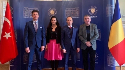 Farul Constanţa, donaţie de 50.000 de euro pentru victimele cutremurului din Turcia. Hagi şi Popescu au fost la ambasada Turciei