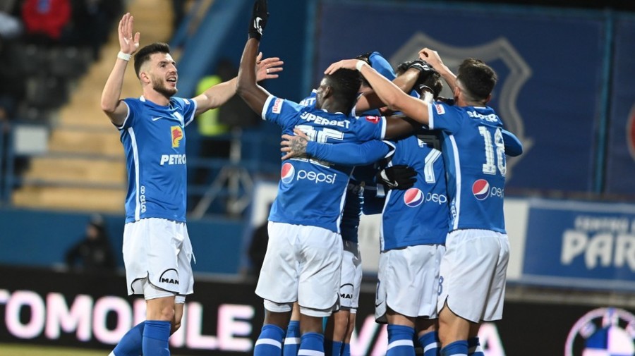 Liderul SuperLigii, Farul, va disputa un amical cu PAOK, echipa lui Răzvan Lucescu
