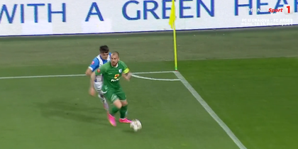 VIDEO | Alibec, pe val! A făcut recital cu apărarea Universităţii Craiova