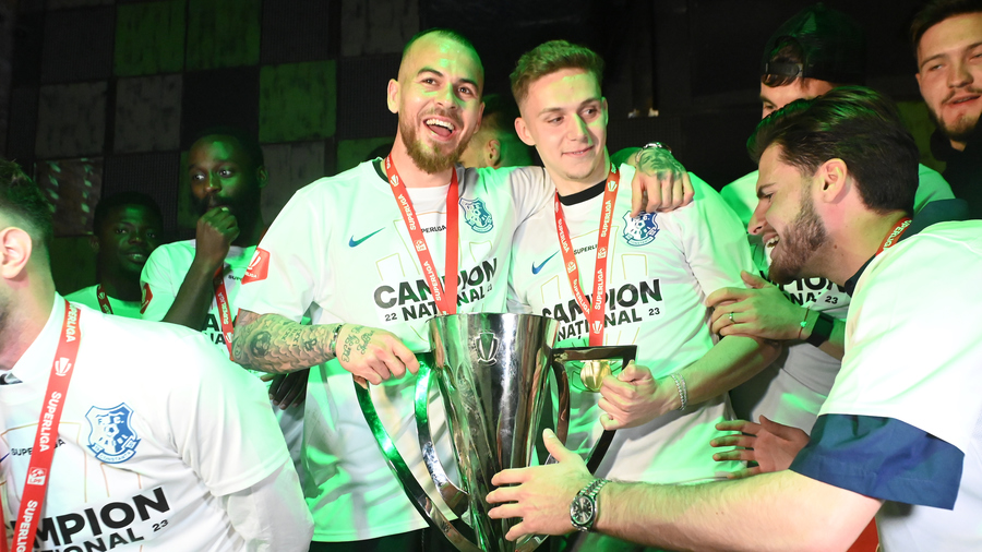 Probleme mari pentru Gică Hagi! Unul dintre principalii marcatori de la echipă şi-a anunţat plecarea înainte de meciul din Champions League: ”O să fiu mereu alături de voi!”

