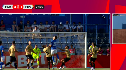 VIDEO | Penalty bizar acordat pentru Farul la meciul cu Voluntari, după o ciocnire cap în cap