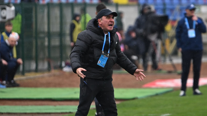 Ar putea Farul să aibă un alt antrenor? Gică Hagi a reacţionat
