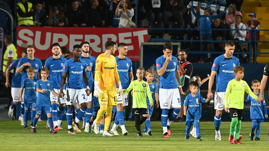 Prima plecare a verii de la Farul! Gică Hagi renunţă la un dublu campion al României