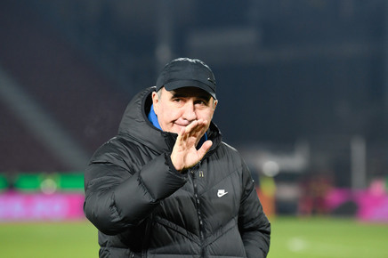 Gheorghe Hagi cere susţinerea oraşului pentru echipă. ”Farul este al Constanţei şi toţi trebuie să vină lângă echipă”