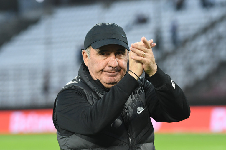 Lovitură de proporţii în Superliga! Gică Hagi e gata să se retragă de la Farul şi să îi predea ştafeta fostului său coleg din Generaţia de Aur