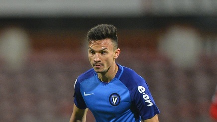 Totul este oficial! Dorit de Dinamo, Cristi Ganea a pus cerneala pe contract