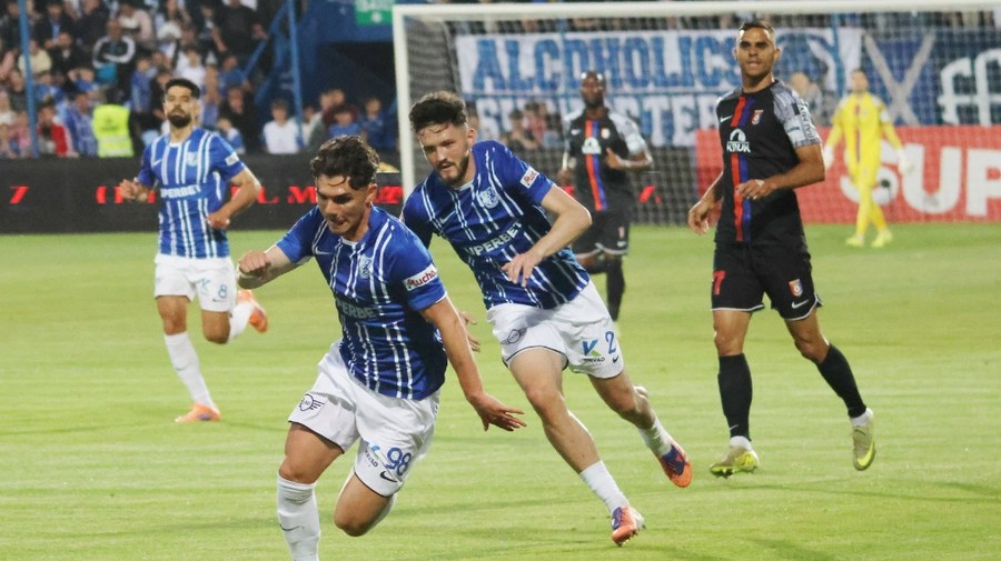 "Ăsta nu e fotbal. Este chinuitor să te uiţi la aşa ceva" . Tiradă la adresa celor de la Farul, după ce dobrogenii s-au salvat de la retrogradare | VIDEO EXCLUSIV