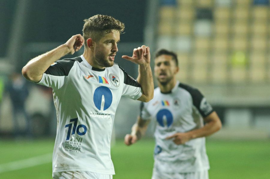 VIDEO | Buş a răbufnit, după eliminarea din partida cu Craiova. ”E voie să fim mintiţi, să luăm 3.000 de lei în 4 luni, să jucăm accidentaţi?!” 