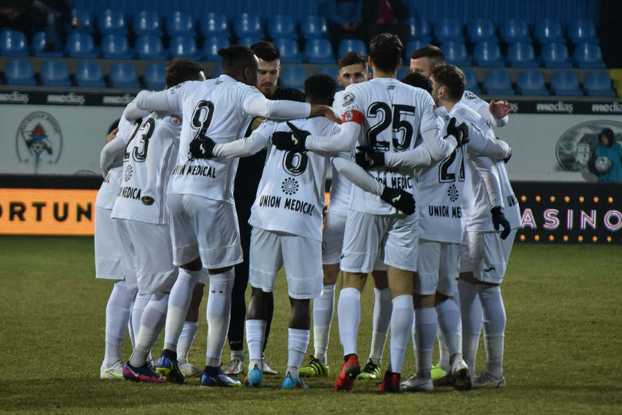 VIDEO EXCLUSIV ǀ Ilie Poenaru, anunţ foarte important: ”Datoria totală a clubului Gaz Metan Mediaş e de aproximativ 3 milioane de euro” 