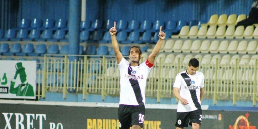 Nu a uitat de unde a plecat! Eric de Oliveira vrea să îi salveze pe cei de la Mediaş. ”Vom încerca să facem ceva”