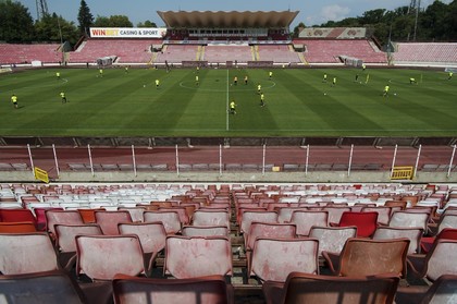 Bulgarii ne-au ”întrecut” şi la stadioane execrabile! Dezvăluirile lui Laszlo Dioszegi despre arena lui CSKA Sofia: ”Este peste tot un miros de mucegai!”