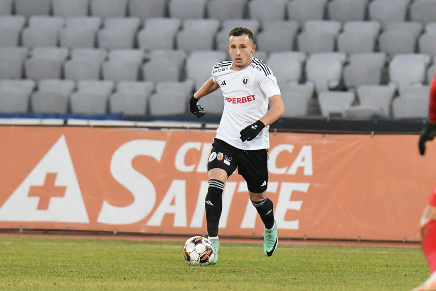 Robert Silaghi a plecat de la „U” Cluj şi a fost prezentat oficial! Mijlocaşul va continua în România: „Mult succes”