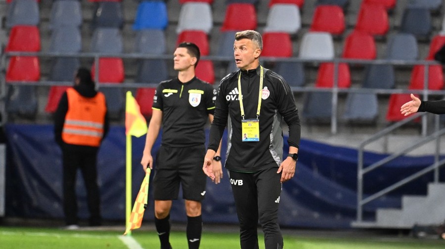 Ovidiu Burcă, pe făraş la Sepsi! Favorit să îi ia locul este antrenorul unei echipe din SuperLiga