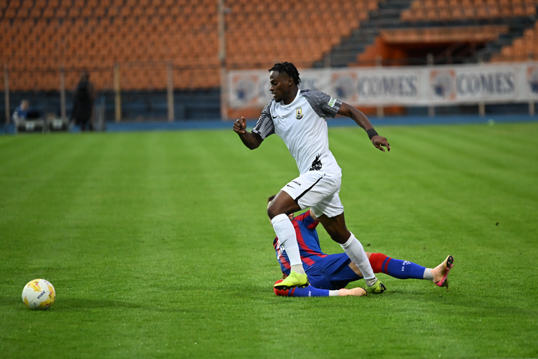 Carl Davordzie pleacă de la Ceahlăul la un club ce atacă promovarea