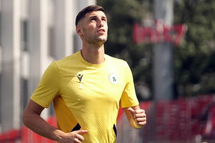 Mijlocaşul cu peste 120 de meciuri în prima ligă din Serbia a fost prezentat oficial de un club de tradiţie din România: „Bun venit”