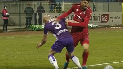 VIDEO | Controversă în finalul meciului FC Botoşani - FC Argeş. Gazdele au cerut penalty în minutul 90+4. EXCLUSIV | Iftime, vehement: "11 metri clar!"