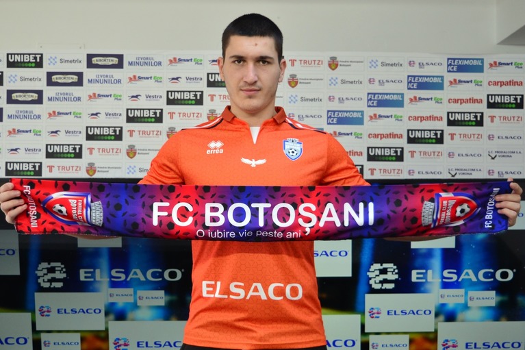 Andrei Ureche a semnat cu FC Botoşani. Detaliile înţelegerii