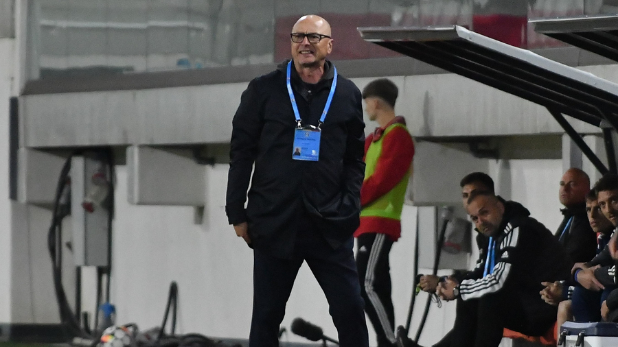 VIDEO | ”Explicaţii îmi e greu să găsesc în momentul de faţă”. Leo Grozavu digeră greu eşecul cu Sepsi