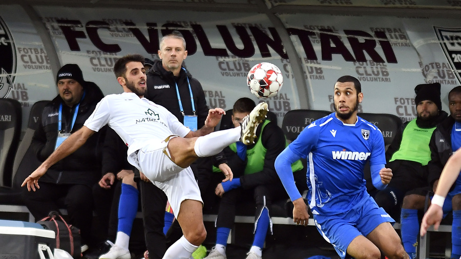 OFICIAL | Clubul din SuperLigă pune mâna pe 600.000 de euro după transferul anunţat azi