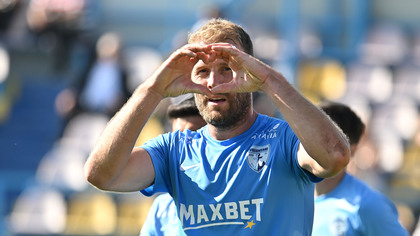 Adam Nemec nu ”agaţă ghetele în cui”! Cu ce echipă din România semnează atacantul ajuns la 40 de ani