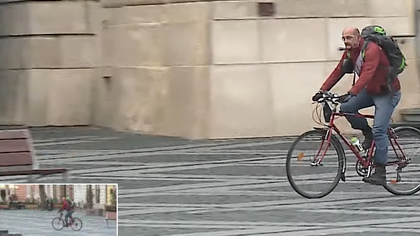 VIDEO: Cel mai tare fan din Liga 1. Face mii de kilometri cu bicicleta pentru echipa favorită