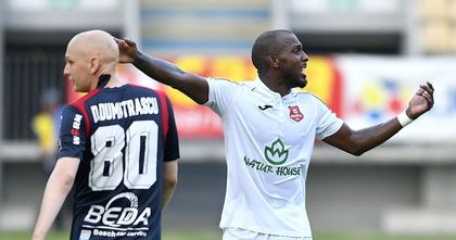 Un fotbalist de la Hermannstadt a vorbit despre calvarul prin care trece în izolare. ”Eu vreau să stau pe bancă, să fiu cu echipa”