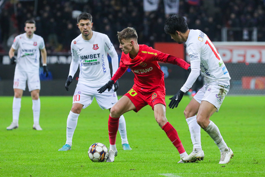 VIDEO EXCLUSIV | Echipa din Superliga care merge excelent, dar are probleme interne. ”Lucrurile nu sunt roz între ei, au fost nişte şicane”