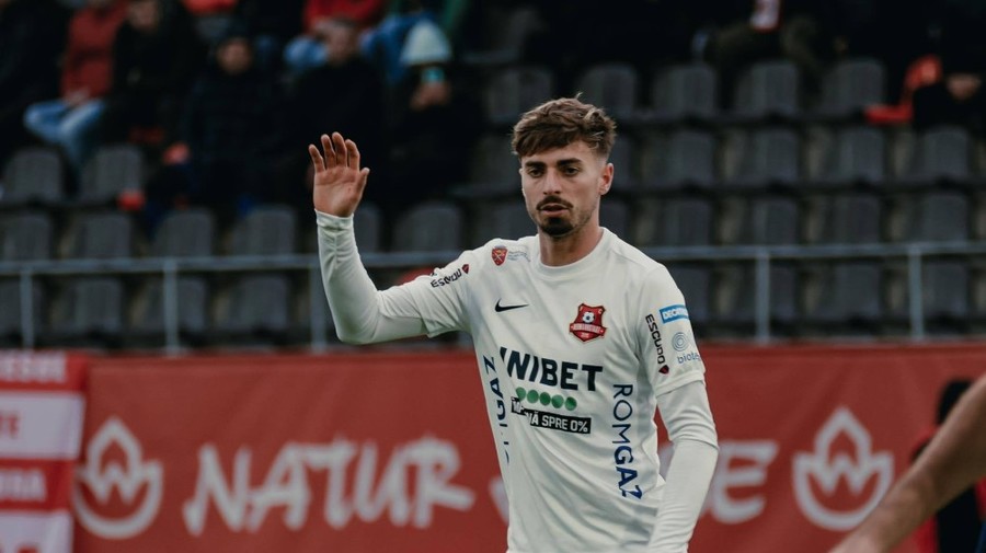 OFICIAL | Dragoş Iancu a plecat de la Hermannstadt! Tânărul mijlocaş central va evolua la altă echipă din România
