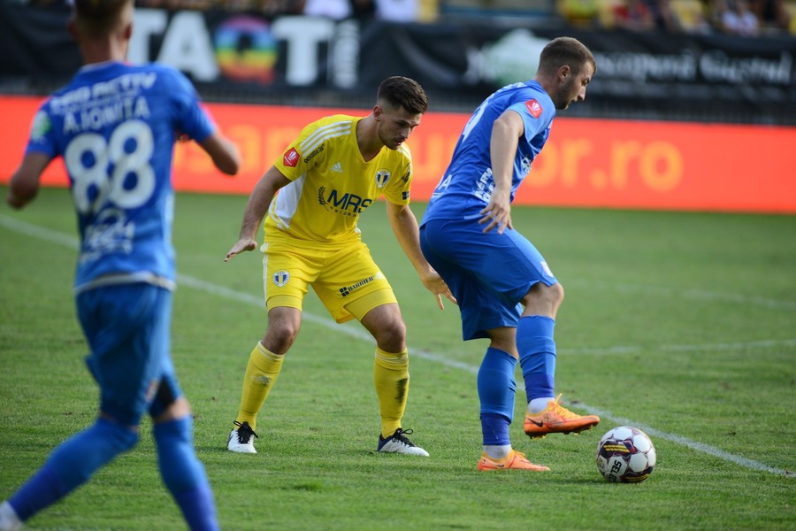 VIDEO | Chindia - Petrolul 1-2. ”Lupii galbeni” demonstrează din nou că sunt o echipă reactivă şi trimit trupa lui Toni Petrea în bătălia de la retrogradare