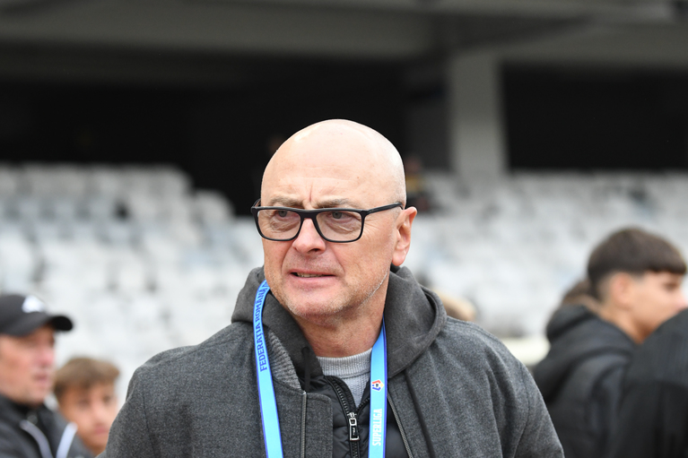 Leo Grozavu, aproape de revenirea pe banca tehnică! Negocieri cu un club de tradiţie din România