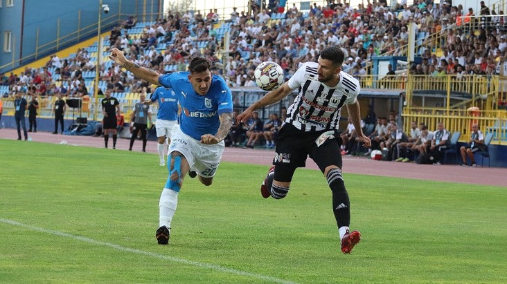 VIDEO | Derby-ul Universităţilor, Cluj – Craiova 1-1! Papp a salvat un punct pentru olteni. ”Şepcile roşii” au confirmat meciul bun cu FCSB