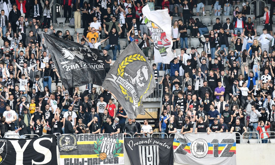 Universitatea Cluj, sancţionată dur pentru scandarile fanilor de la meciul cu Sepsi