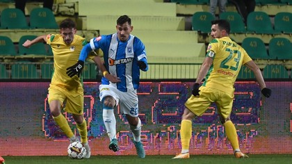 Universitatea Cluj l-a achiziţionat pe fundaşul Răzvan Trif