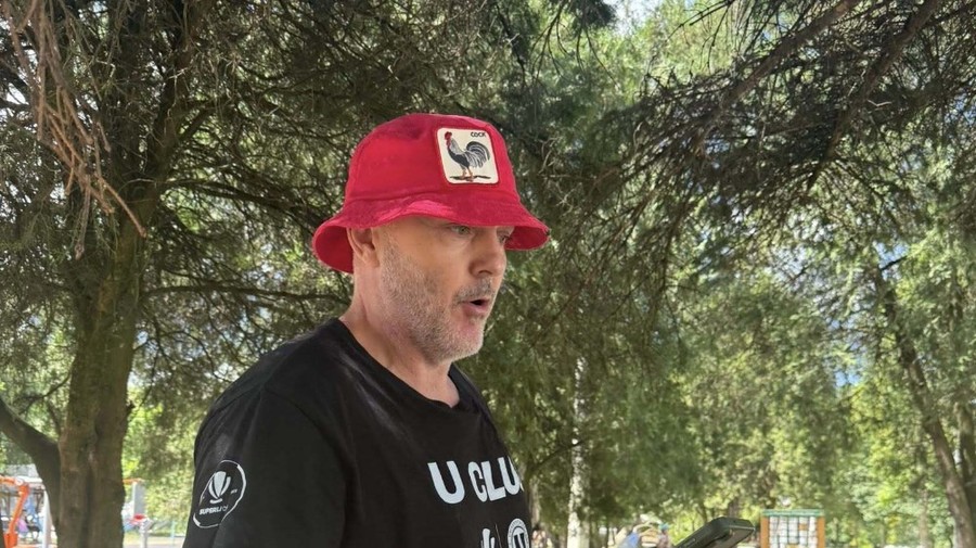 Incredibil! O femeie a fost bătută de faţa cu fiica ei de un suporter al Universităţii Cluj