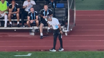 Neluţu Sabău, ovaţionat la scenă deschisă la revenirea pe Cluj Arena! | VIDEO EXCLUSIV