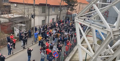 VIDEO | Fanii UTA-ei au făcut spectacol înaintea meciului cu Hermannstadt. Atmosferă ca în vremurile dinaintea pandemiei