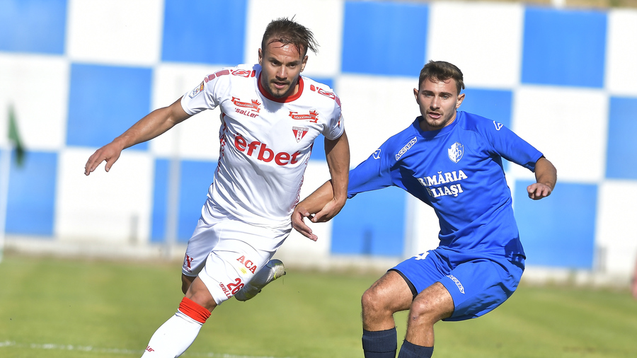 Primul transfer încercat de Dinamo în această iarnă. Stoican vrea un fundaş de la UTA, dar are concurenţă!