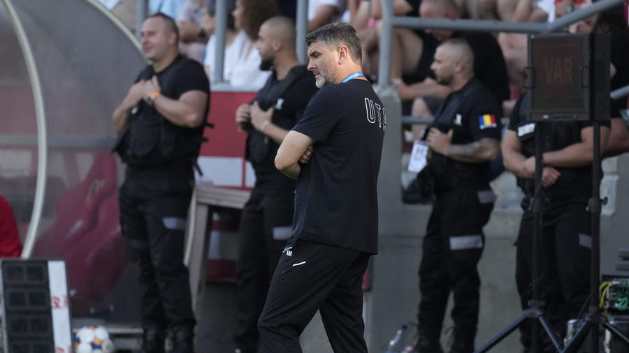 VIDEO | ”Nu mă ascund în spatele unui punct”. Adrian Mihalcea are un debut palpitant la UTA Arad