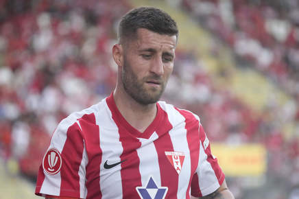 Surpriza zilei! Ovidiu Popescu pleacă de la UTA şi semnează cu o mare rivală