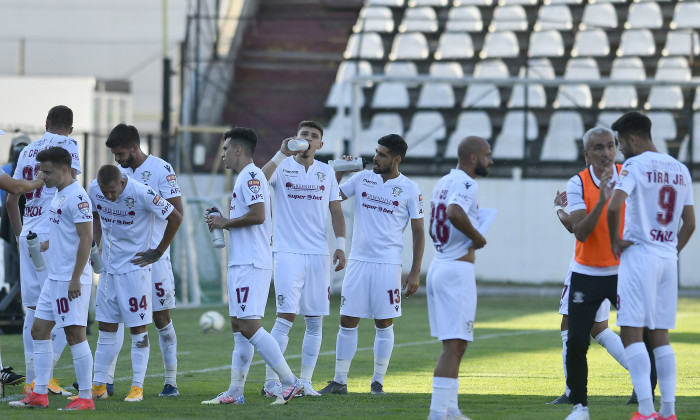 Un fost atacant de la Dinamo, favorit pentru a fi noul antrenor al Rapidului