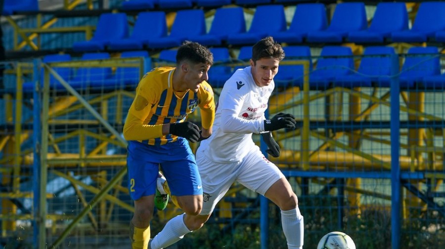 NEWS ALERT! Rapid a dat afară primul fotbalist. Ce i-a condus pe giuleşteni la această hotărâre