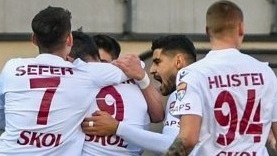 FOTO & VIDEO | Rapid şi-a prezentat echipamentele! Giuleştenii, în haine noi după promovarea în Casa Liga 1 